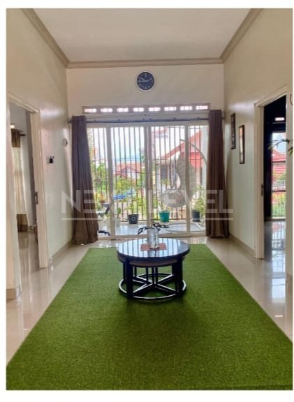 RUMAH 2 LANTAI FULL PERABOTAN DALAM PERUMAHAN DI SINGOSARI MALANG