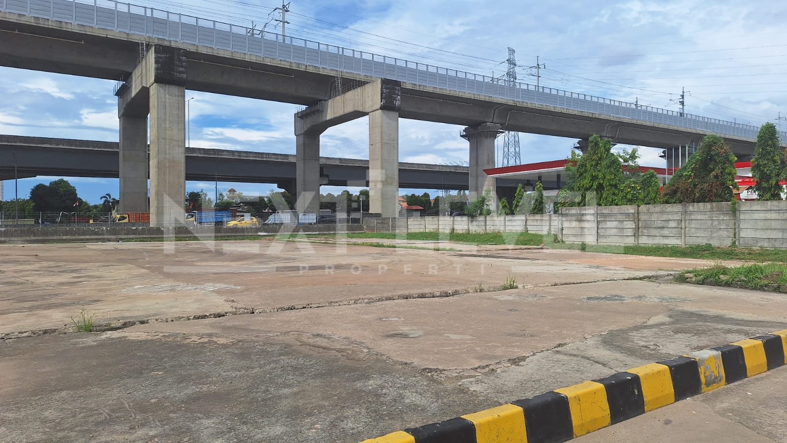 Disewakan lahan industri di rest area Km.19B tol Cikampek Jakarta