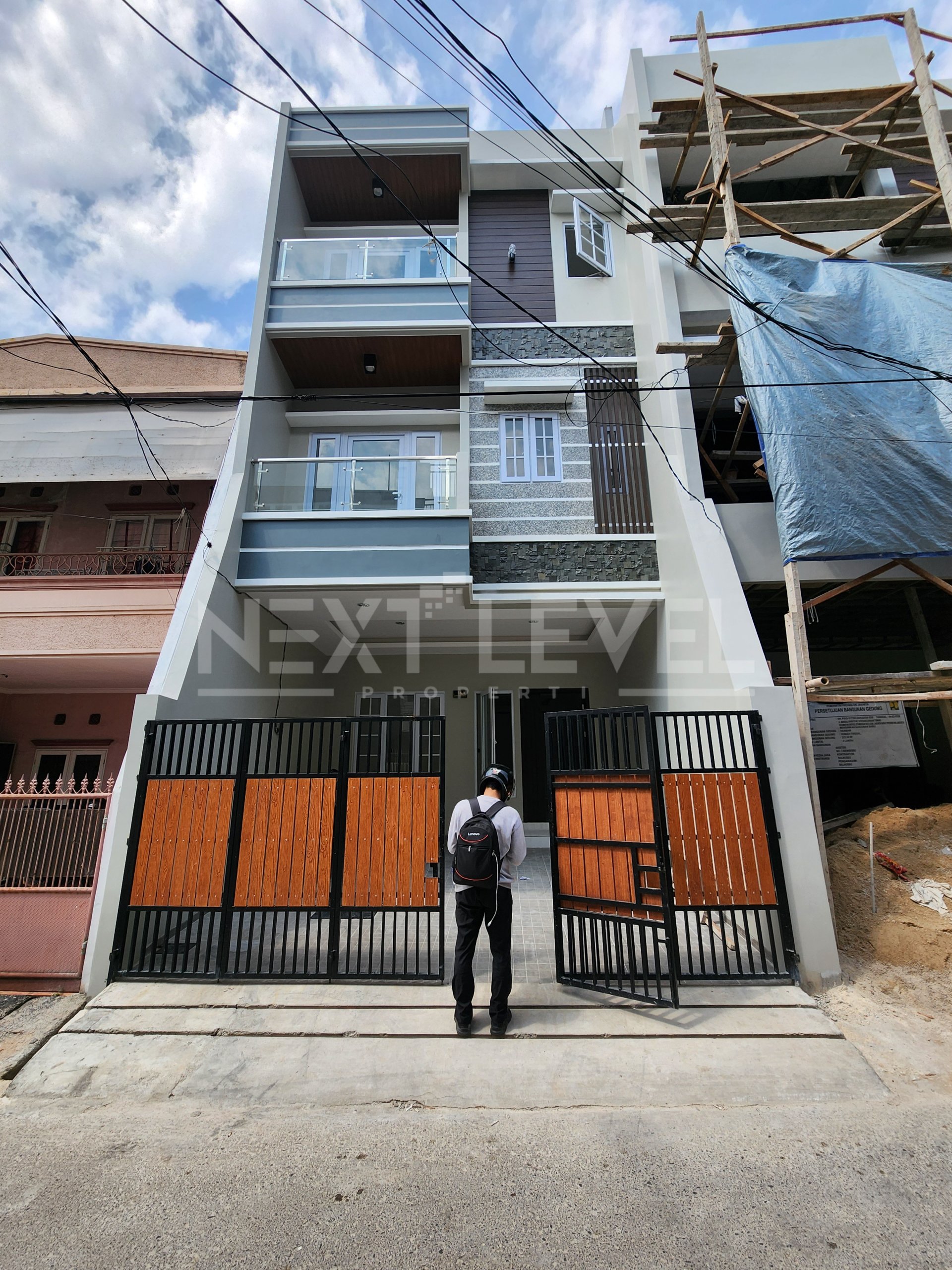 Rumah Tomang Jakarta Barat Brand New