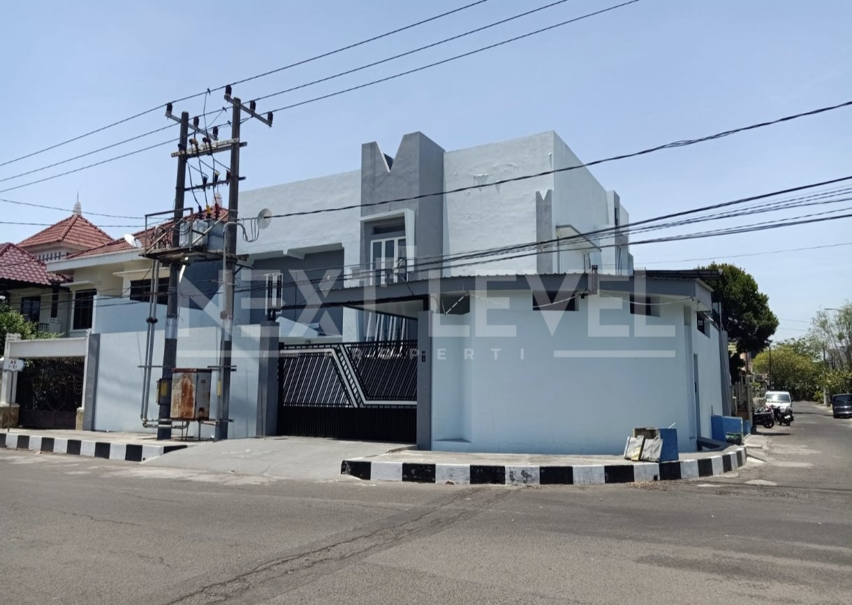 JUAL Rumah HOOK Nginden Intan, Surabaya
