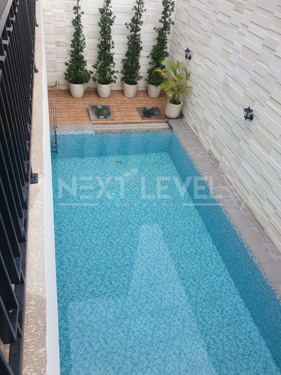 FOR SALE] LUXURY HOUSE FULL FURNISHED + PRIVATE POOL*   *NORTH EMERALD MANSION |