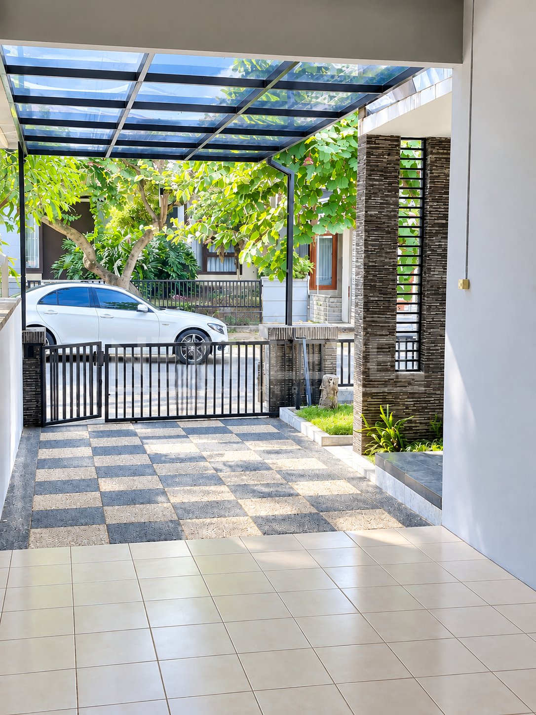 Rumah Mewah di Villa Puncak Tidar.MLG00180
