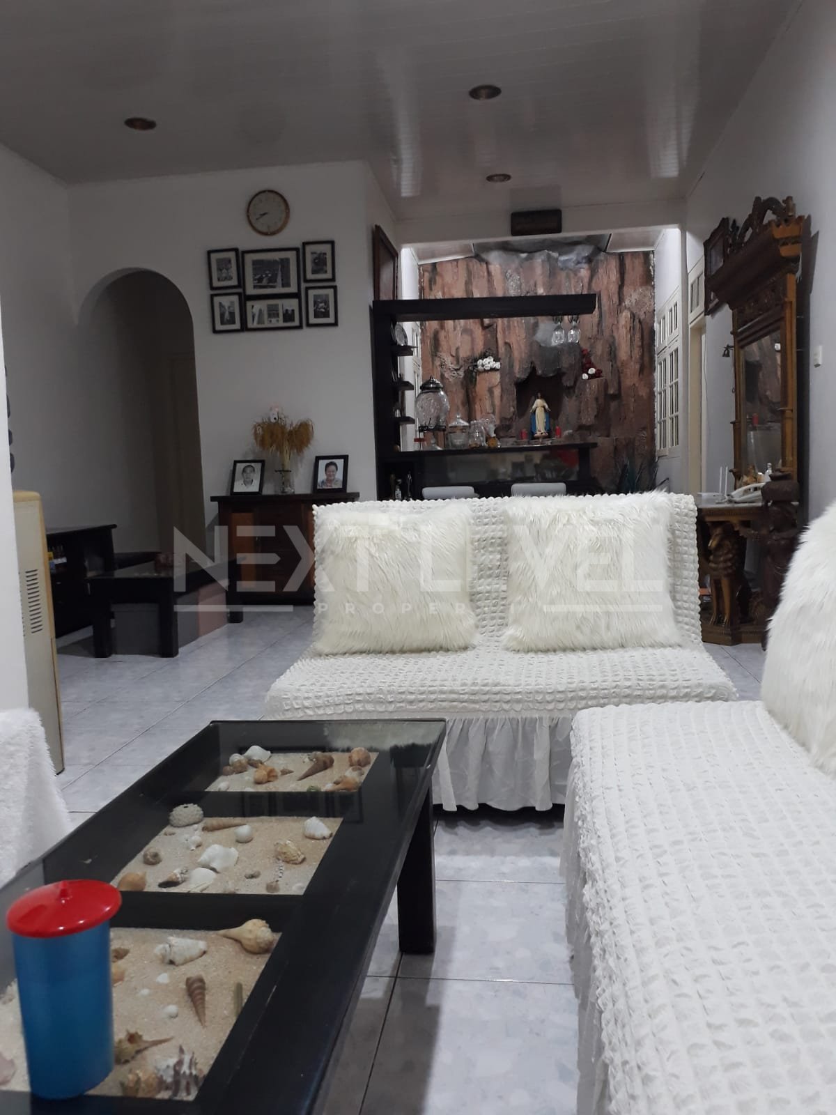 Dijual Rumah cantik siap huni di Griya Harapan Permai, Harapan Indah Bekasi Barat.
