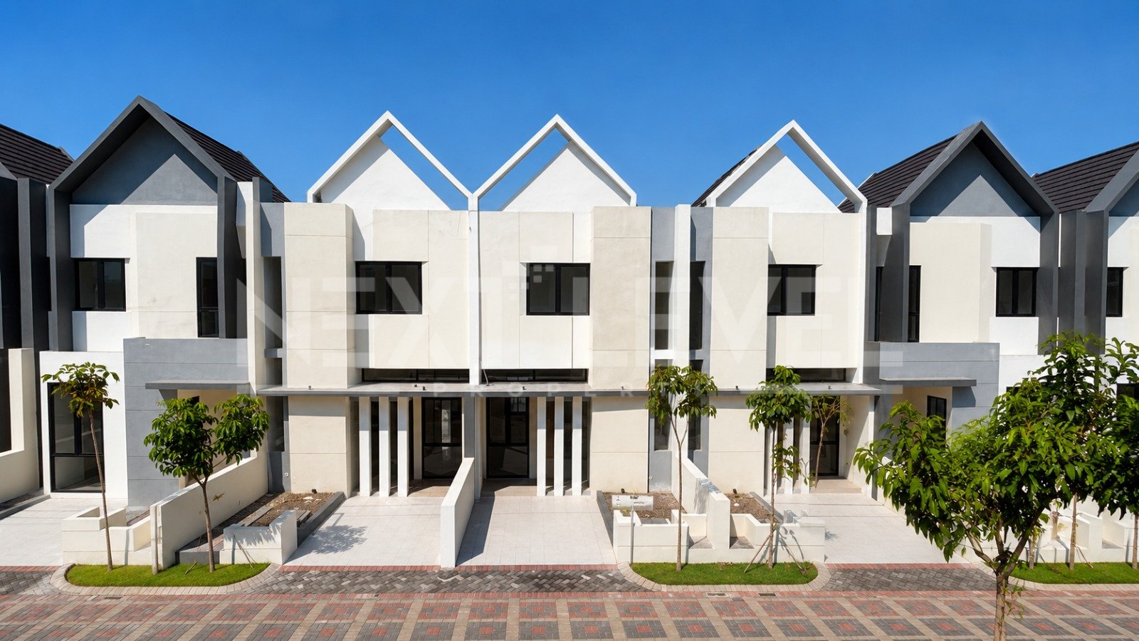 Dijual Rumah di Grand Royal Regency,Waru,Sidoarjo