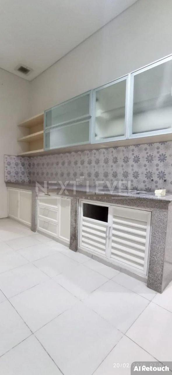 Dijual Rumah Eastwood Citraland Minimalis Strategis Siap Huni