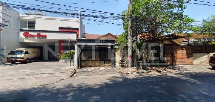 Dijual Rumah 2 Lantai dengan lokasi strategis di Surabaya Barat