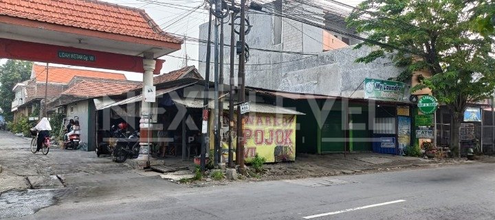 Dijual Rumah Siap Huni bisa untuk usaha laundry, warung makan, dll di Raya Lidah Wetan, Surabaya Barat