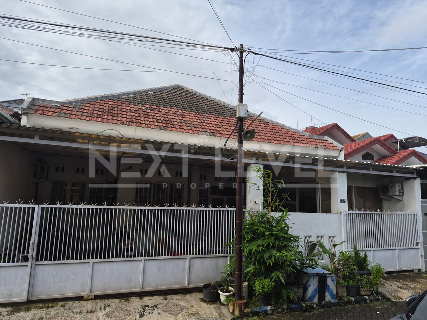 Rumah dijual BU cepat Pondok chandra