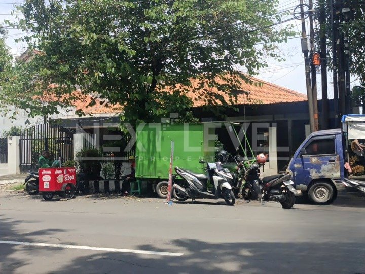 Dijual rumah di barata jaya