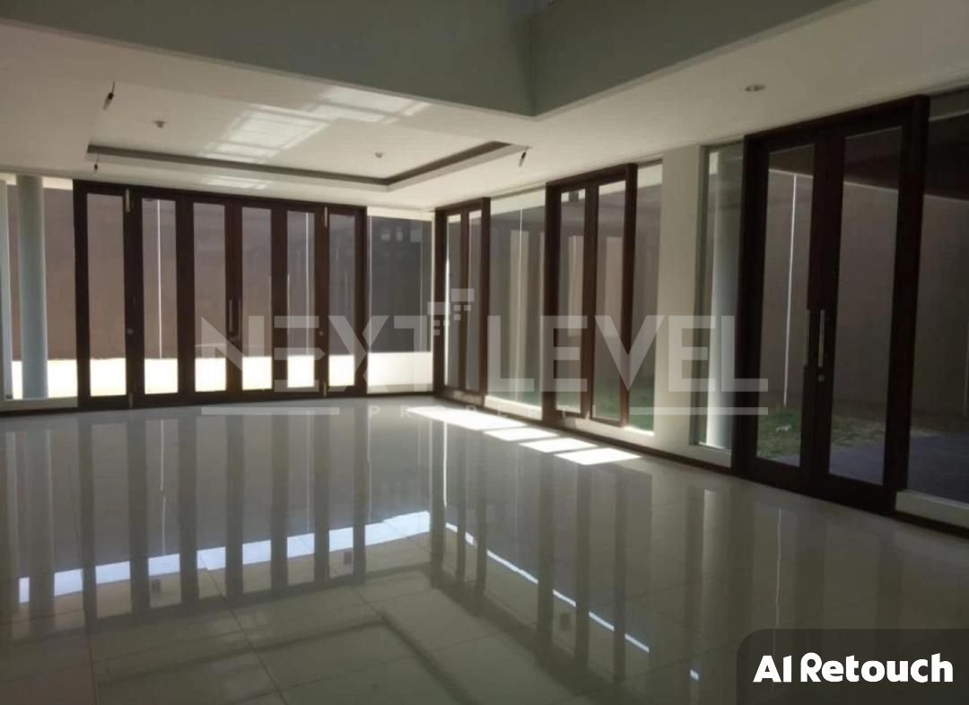 Dijual Rumah Graha Family Mewah Strategis Siap Huni 