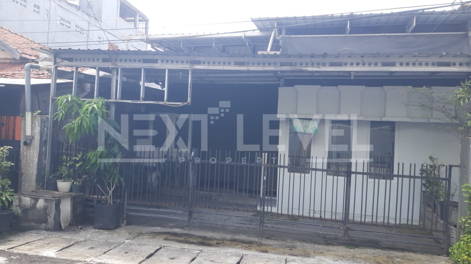 Jual Rumah di Gubeng Kertajaya