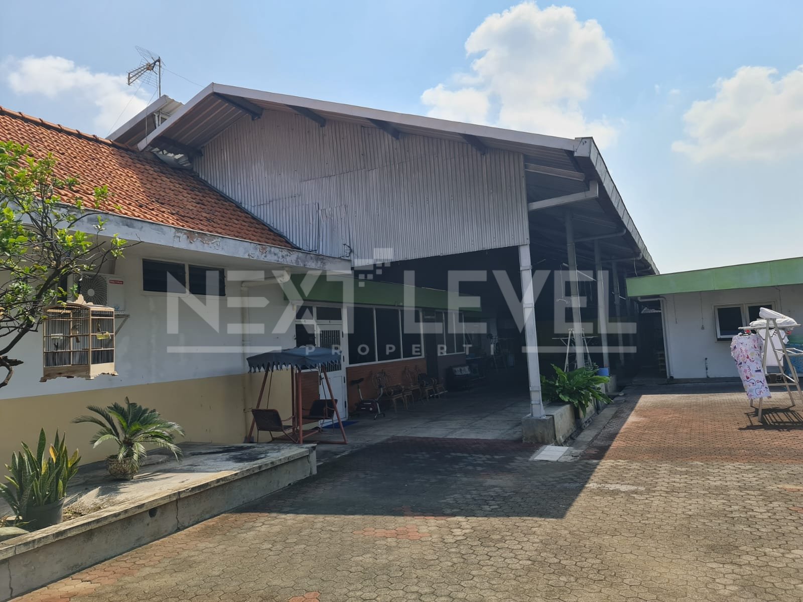 Dijual CEPAT Rumah Petemon Barat, Surabaya Pusat