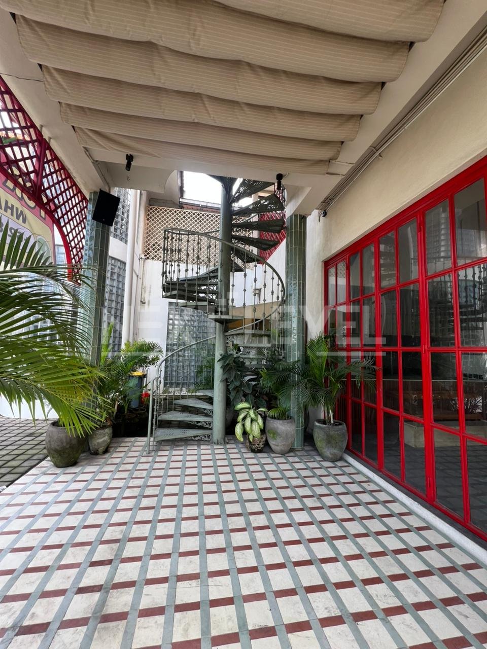 Rare Opportunity: Fully Equipped Restaurant in Central Canggu - Ready to Operate! (NEGO)