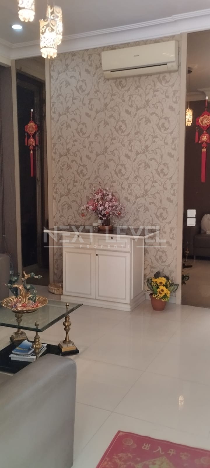 Jual rumah Furnish Pakuwon Indah 