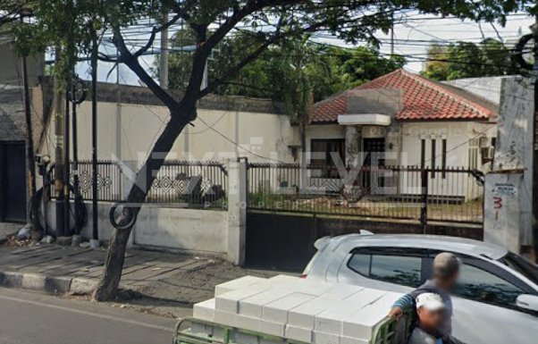 Dijual (/disewakan) Rumah + Gudang di Raya Kenjeran