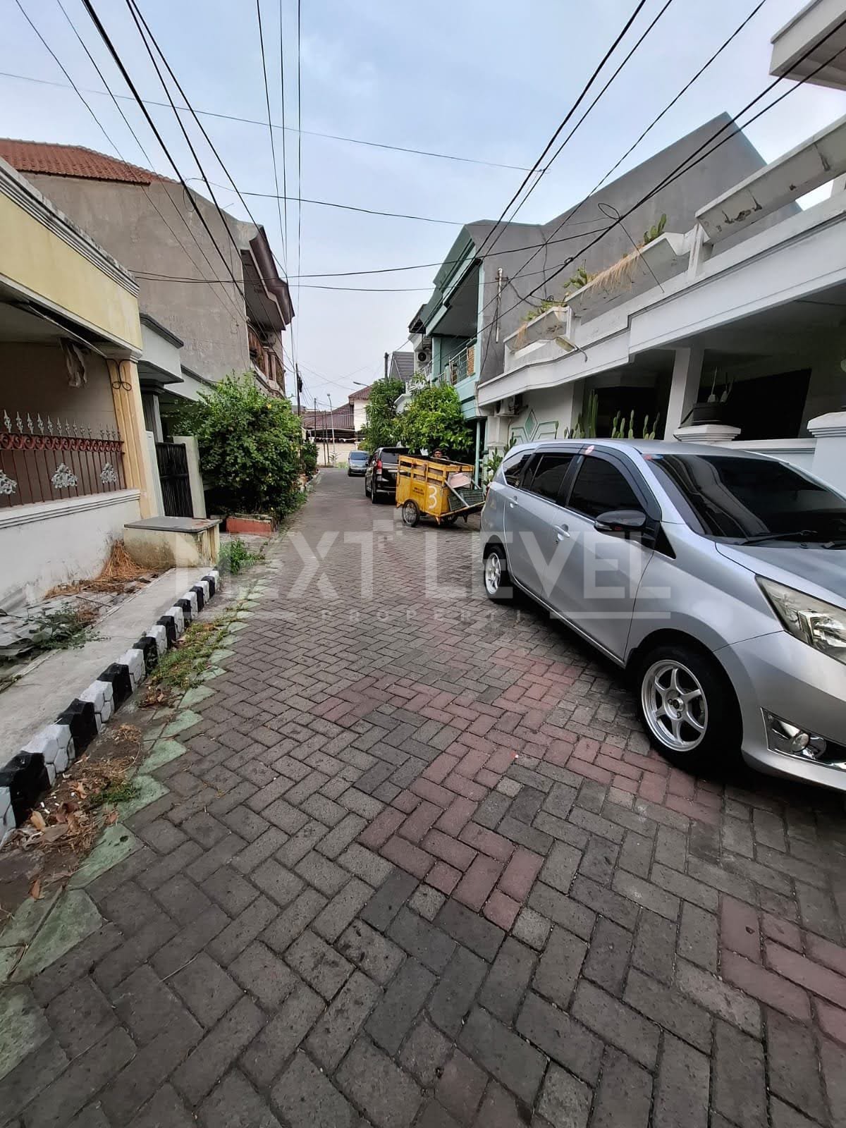 Dijual Rumah Siap Huni di Taman Pondok Indah Wiyung Surabaya