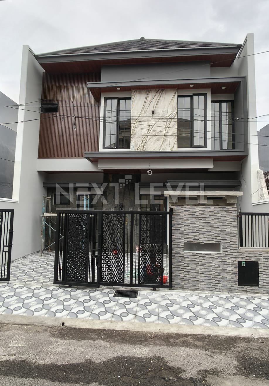 DIJUAL Rmh Gress 2LT modern kontemporer daerah Wisma Permai*