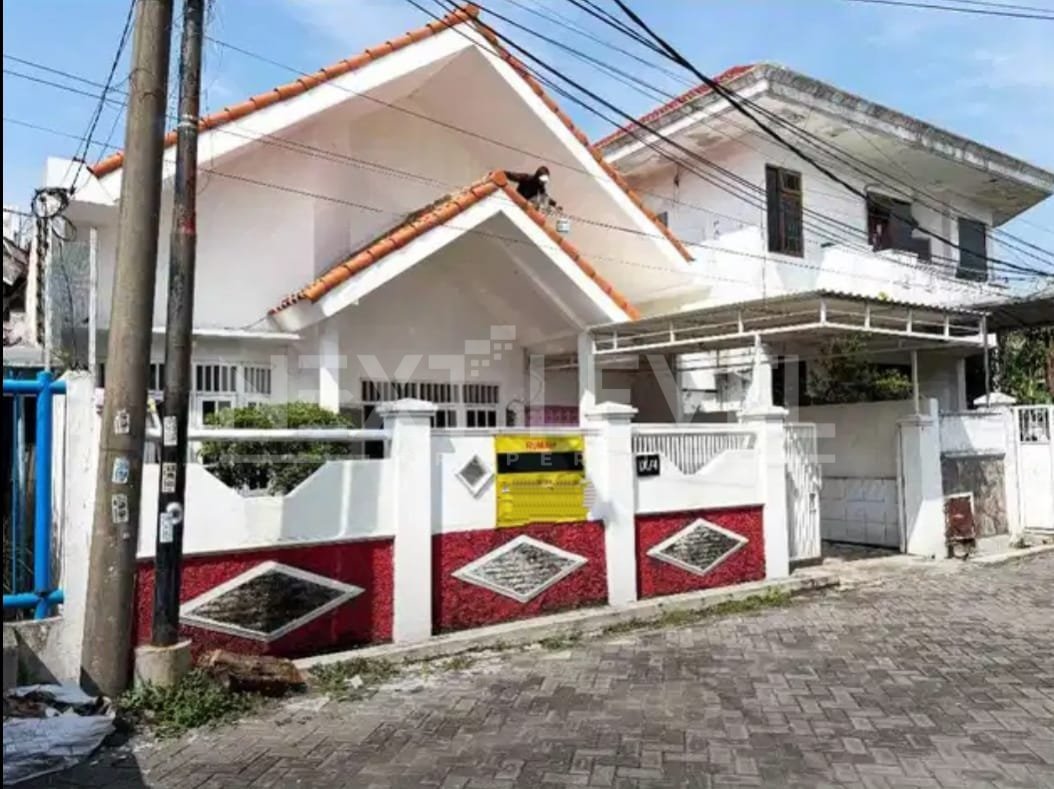 Jual/sewa rumah di Mojoarum dekat dengan Unair 