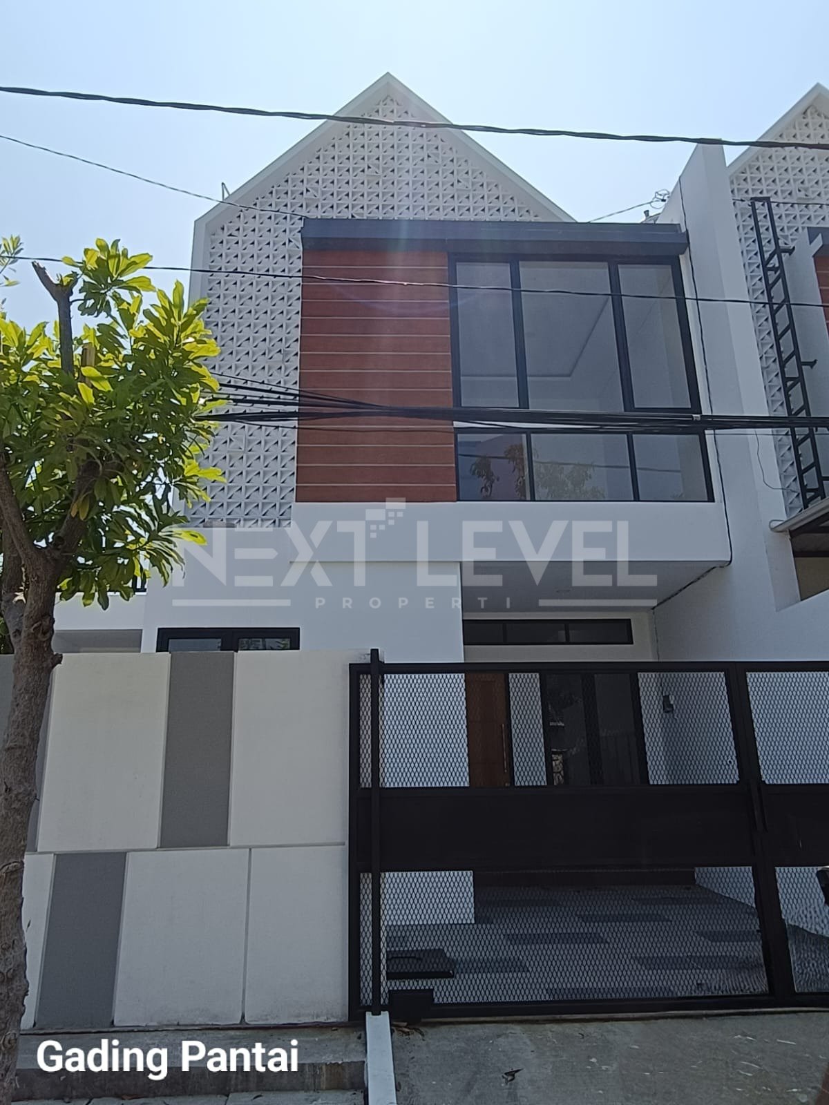 *DIJUAL Rumah Gress 2Lt sangat dekat raya Kenjeran Perumahan Gading Pantai*