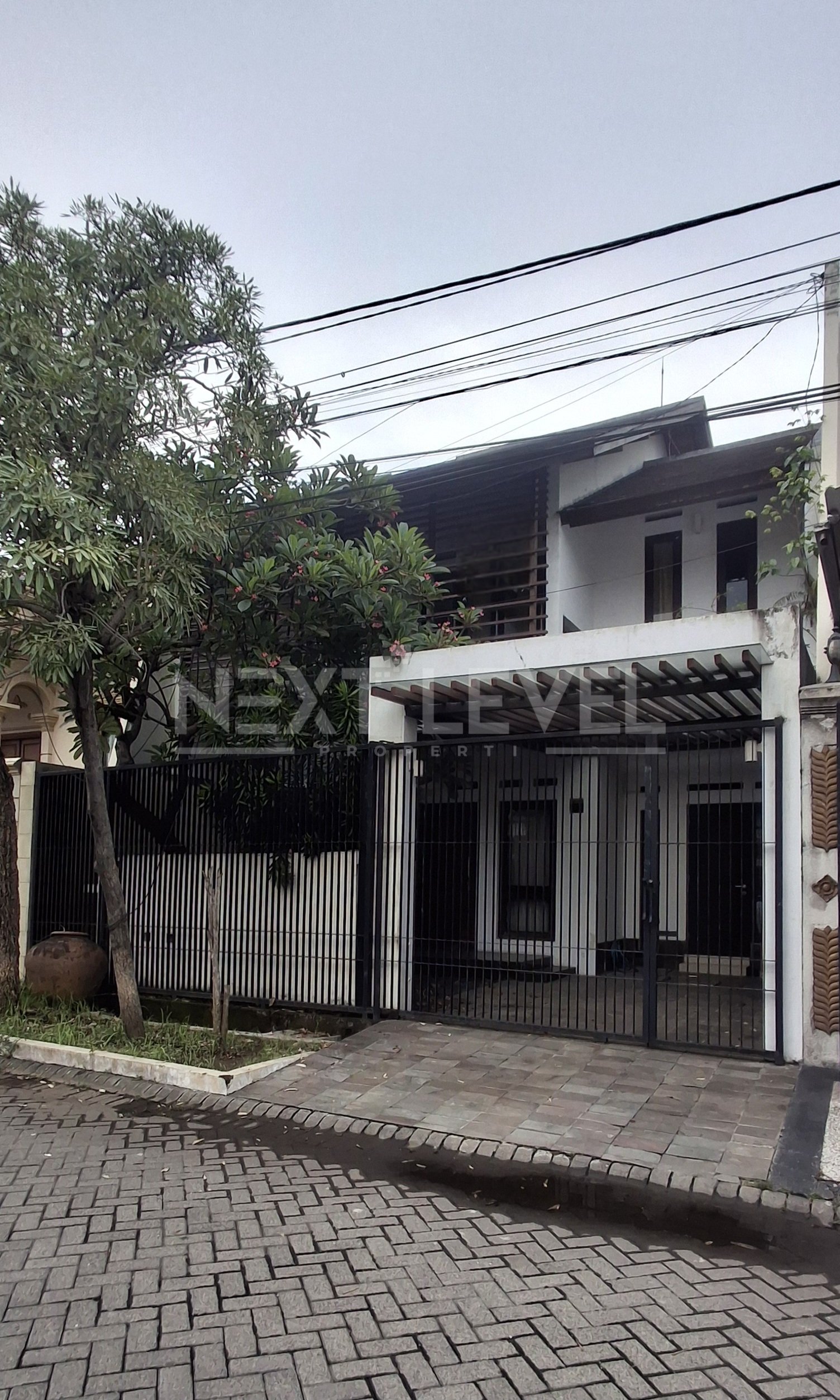 Dijual Rumah Minimalis Furnished Araya 2 lokasi strategis dekat kampus dan Mall