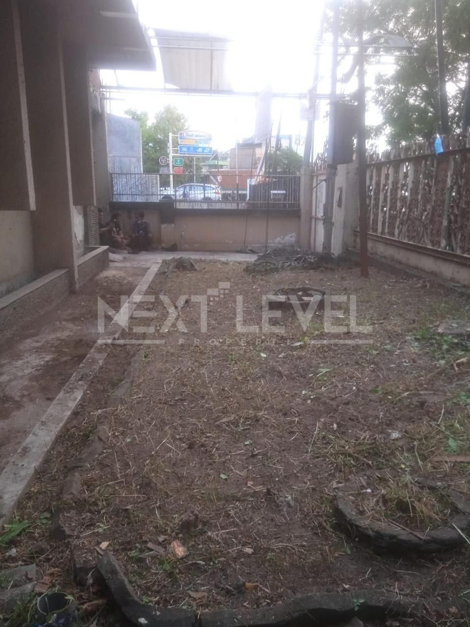 Dijual Rumah Hitung Tanah Jalan Sulawesi Surabaya Minimalis Strategis Siap Huni