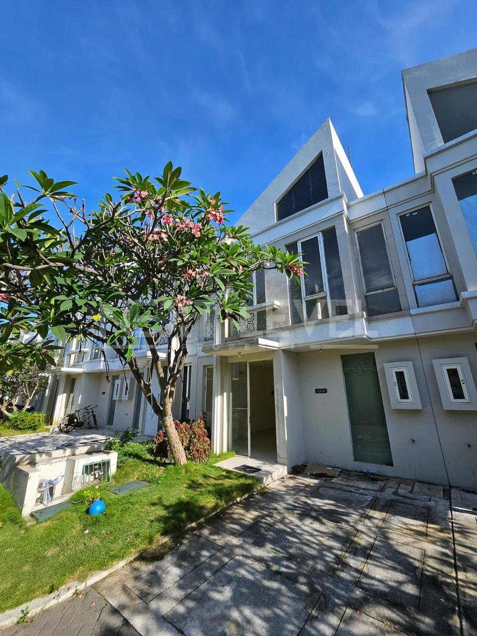 Rumah Grand Pakuwon Tandes Surabaya Barat