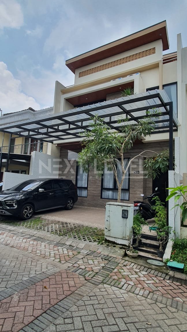 DIJUAL RUMAH ALAM HIJAU CITRALAND MINIMALIS MODERN 3 LANTAI