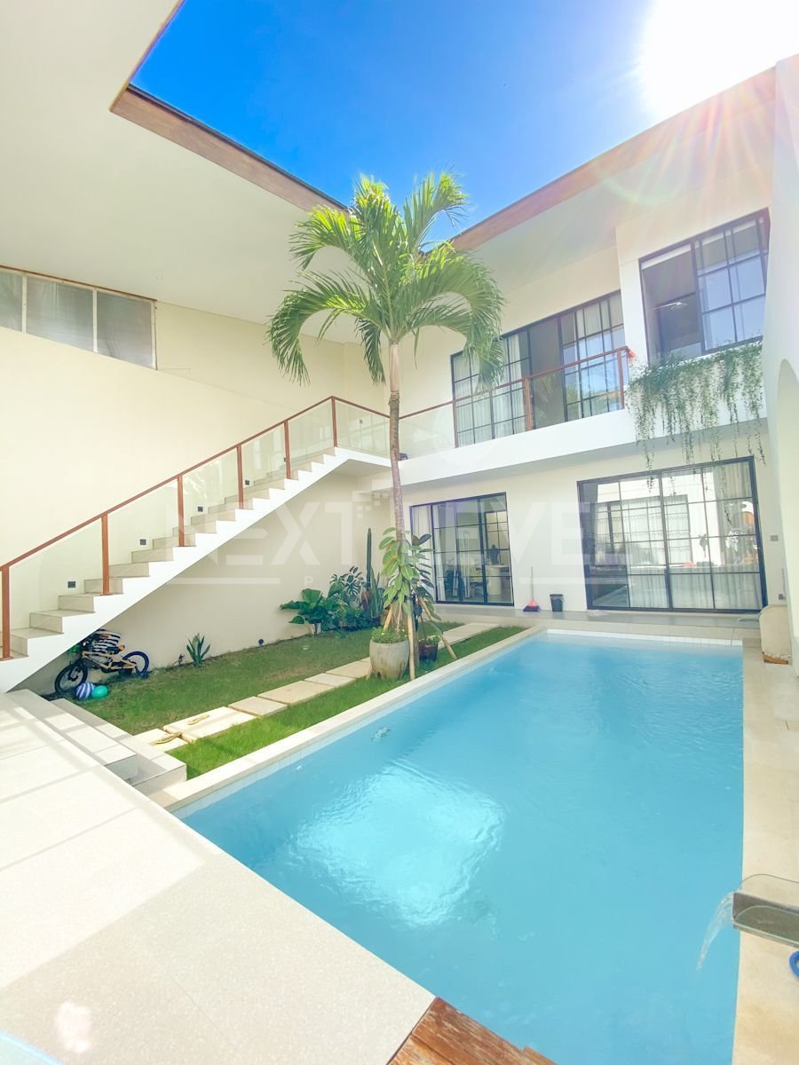 Luxury Villa in Kutat Lestari Sanur - Bali Full Furnished 