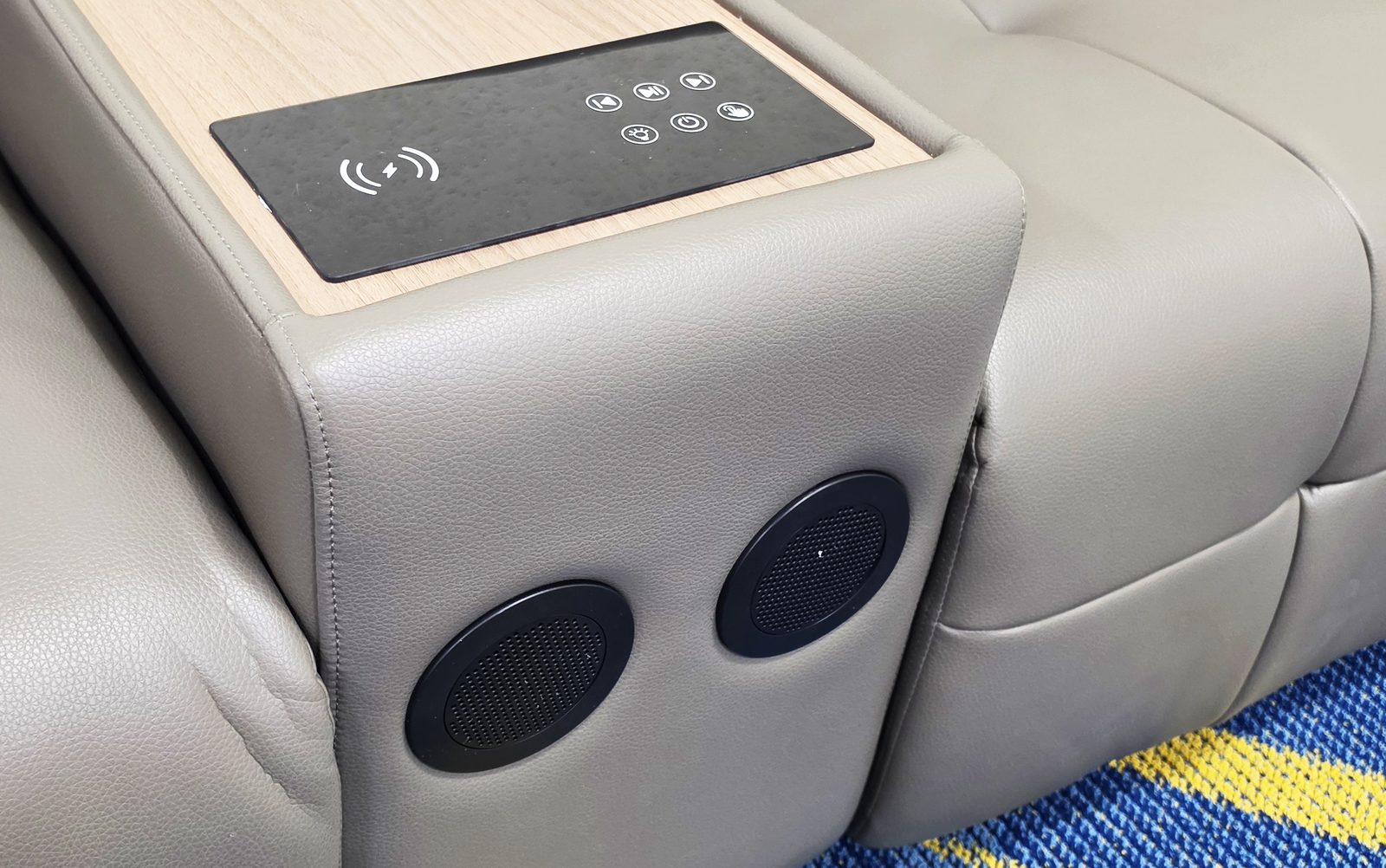 Smart recliner