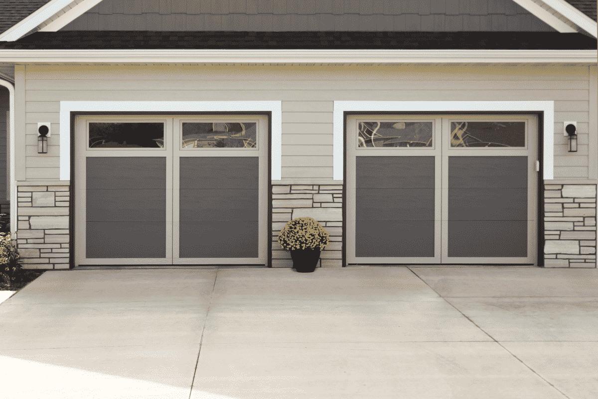 Courtyard Collection® thumbnail 3