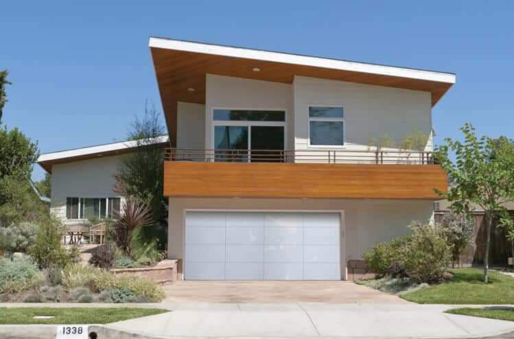 Envy™ Glass Garage Doors thumbnail 4