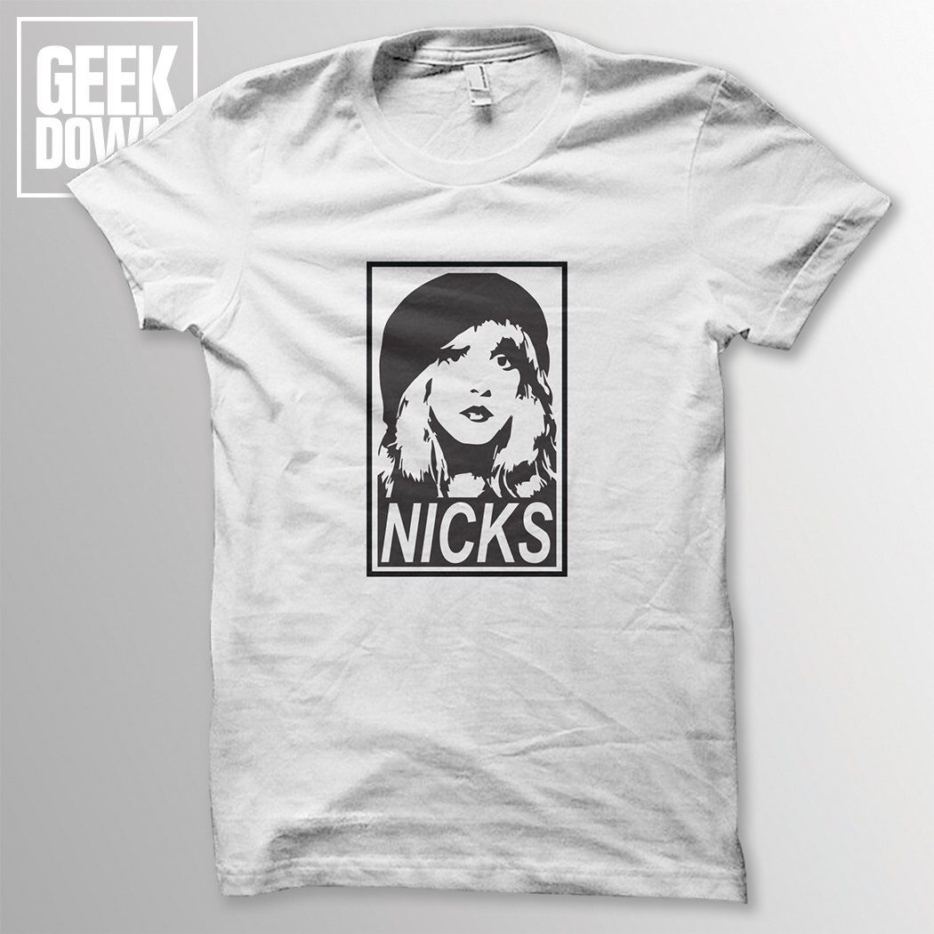 Black and White Singer Portrait T-Sh …