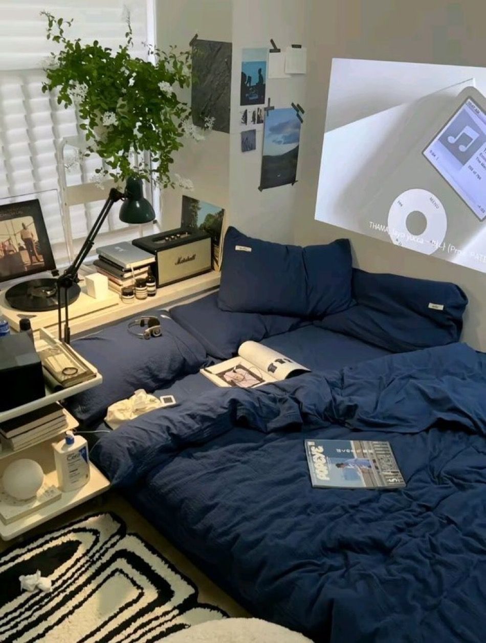 Room Design Blue, Navy Blue And Grey, Blue Navy Room, Navy Blue House Interior, Blue Bedroom Teen, Navy Blue Aesthetic Bedroom
