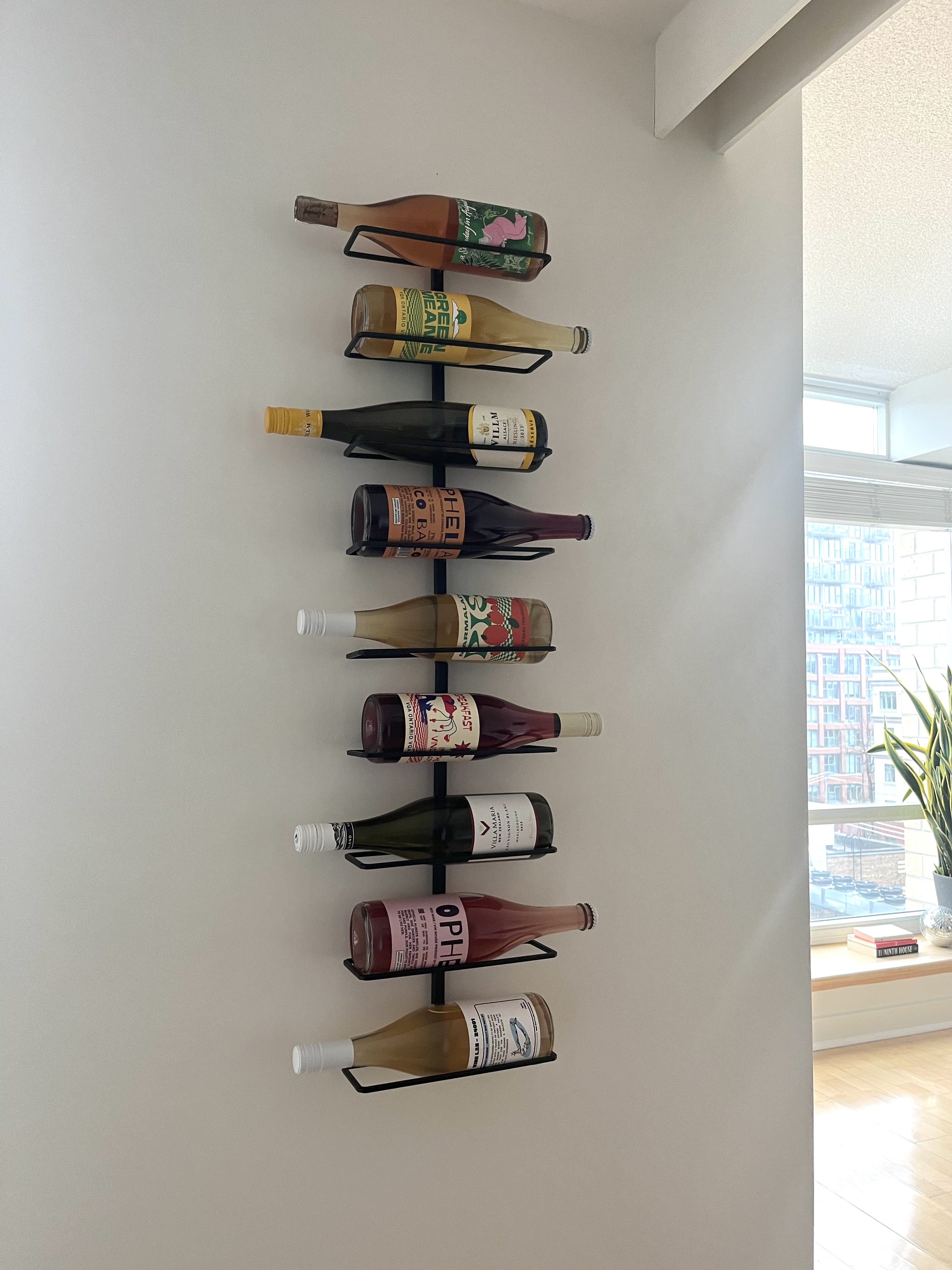 Cup Holder Wall, How To Display Wine, Wine Rack For Wall, Wine Rack Ideas Kitchen, Cool House Decor Ideas, Wine Rack On Wall, Basement Home Décor