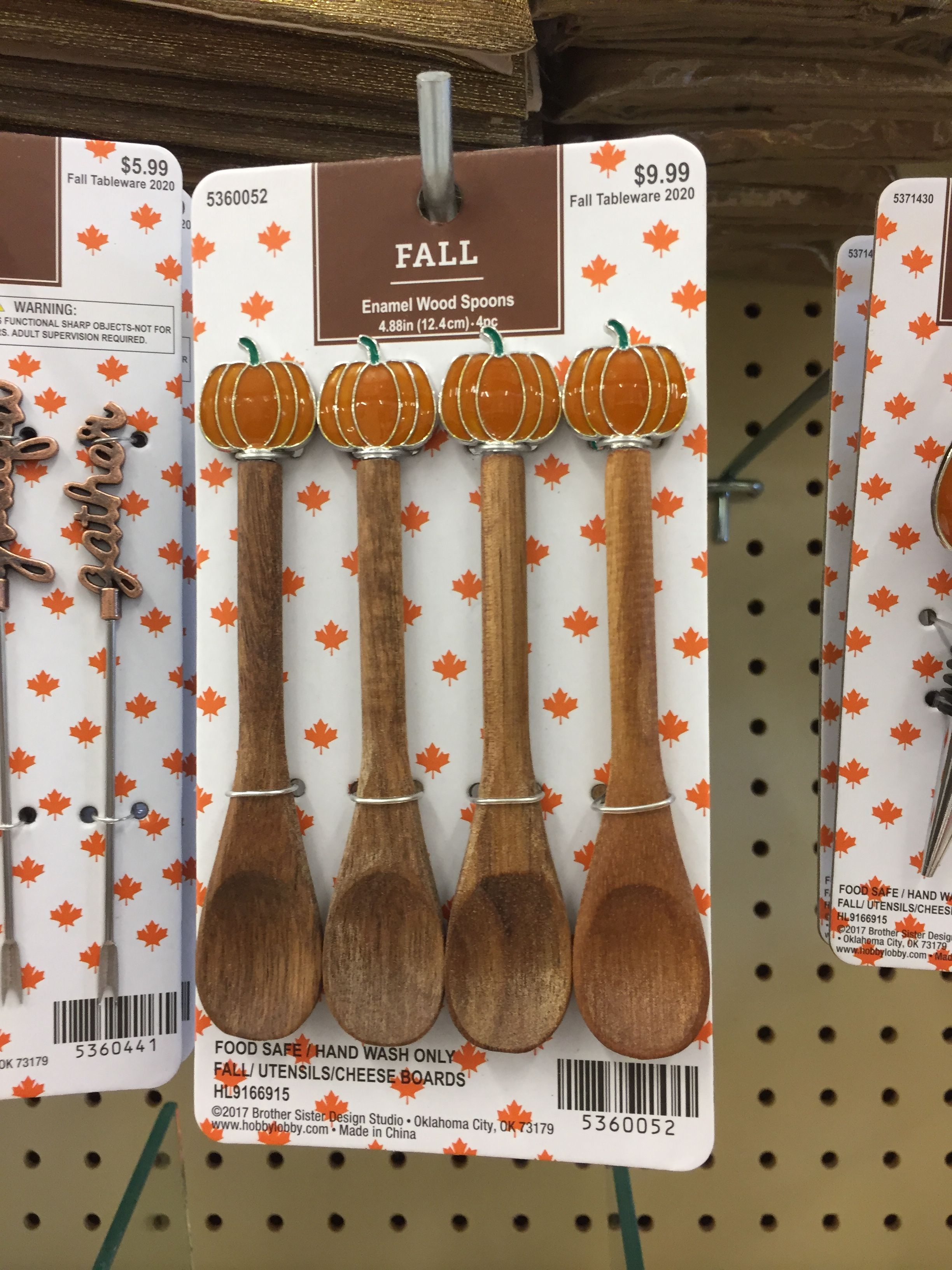 Wooden Kitchen Utensil Set for Countertop Cooking