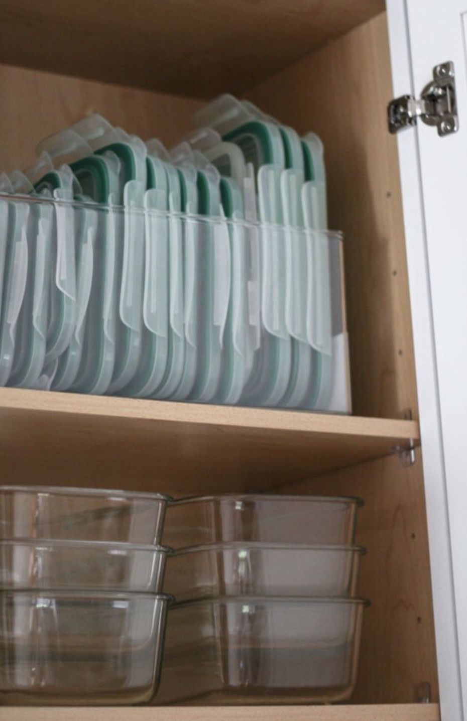 Kitchen Cabinet Organization Tupperware Storage Ideas, How To Organize Glass Food Storage Containers, Organized Tupperware