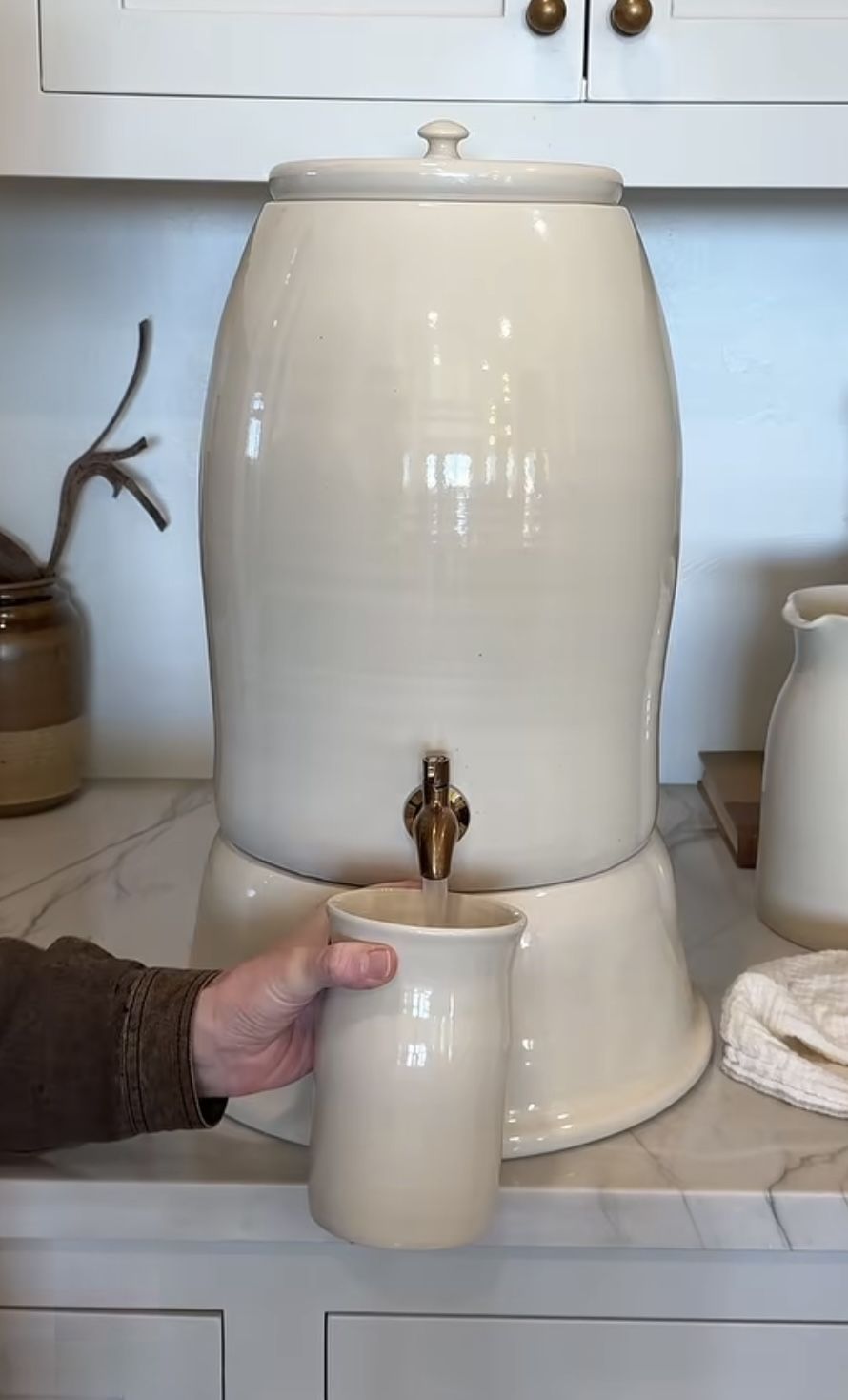 Coffee Cup and Water Dispenser Station