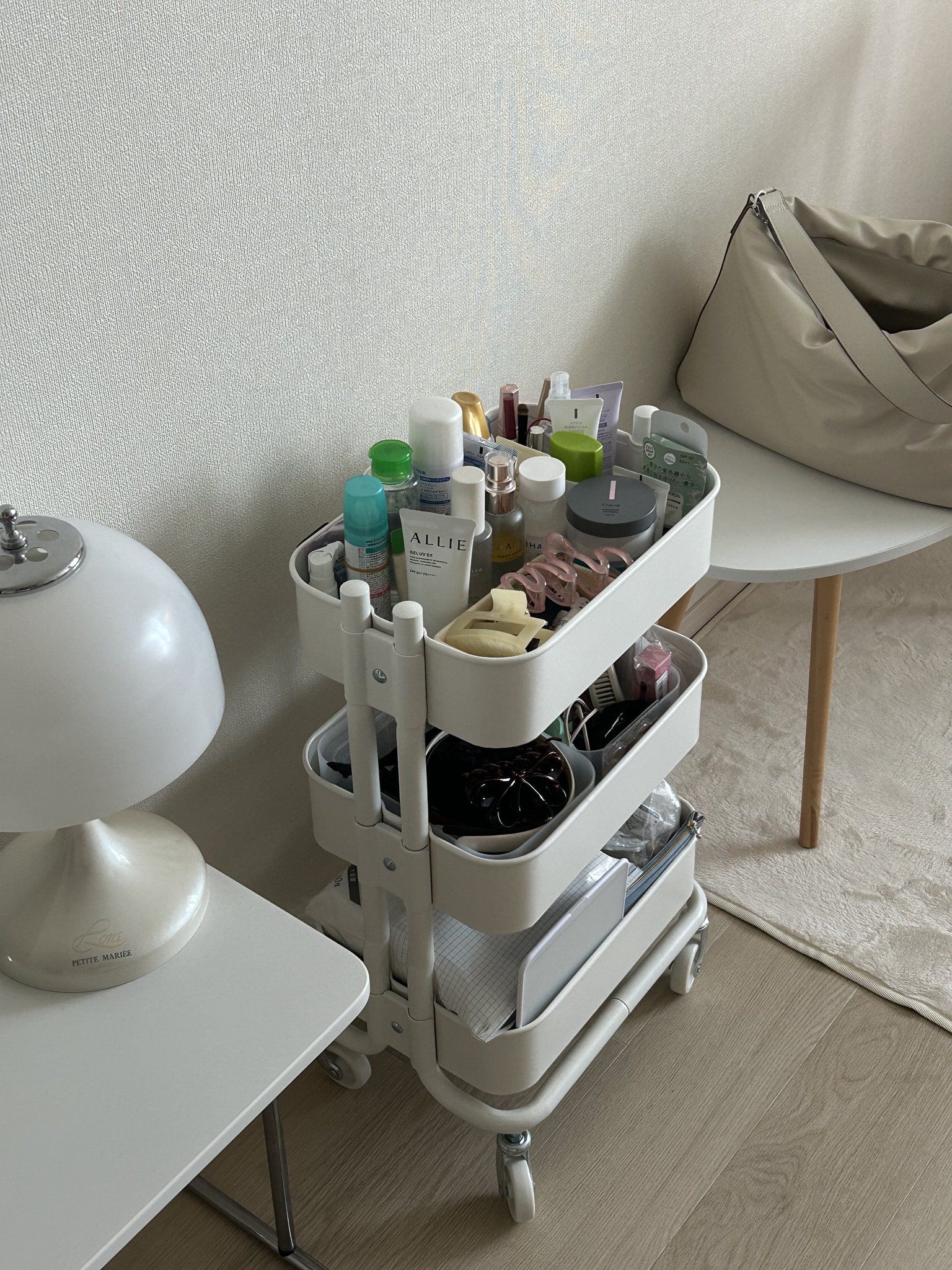 Cart Organization Bedroom, Minimalist Makeup And Skincare Setup, Makeup And Skincare Storage Cart, Cart Ideas Bedroom