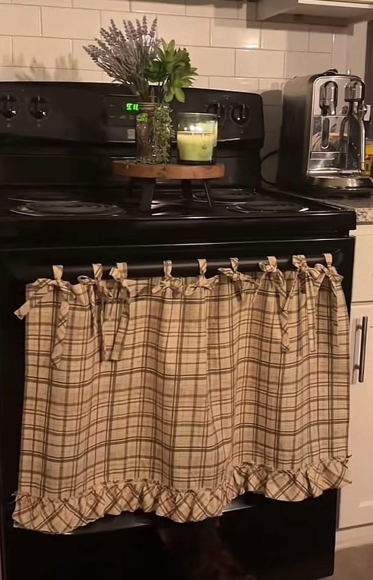 Projects For Home, Oven Door Curtain, Oven Curtain Sewing Pattern, Oven Curtains, Oven Curtain Sewing, Oven Skirt Cover, Stove Curtains, Stove Curtain, Diy Home Project Ideas