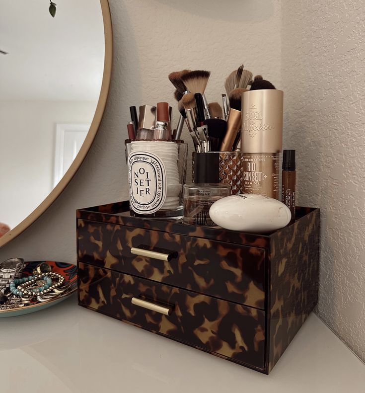 Makeup Brush Organizer for Vanity Storage