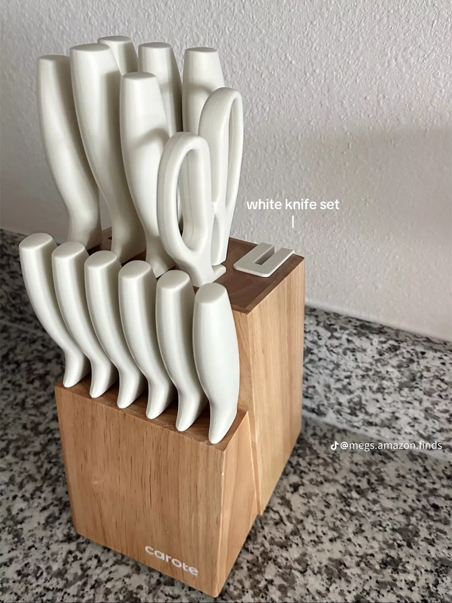 New House Stuff, Aesthetic Home Essentials, House Objects, Home Supplies, House Needs, House Items, Home Finds, House Things To Buy, New Home Essentials