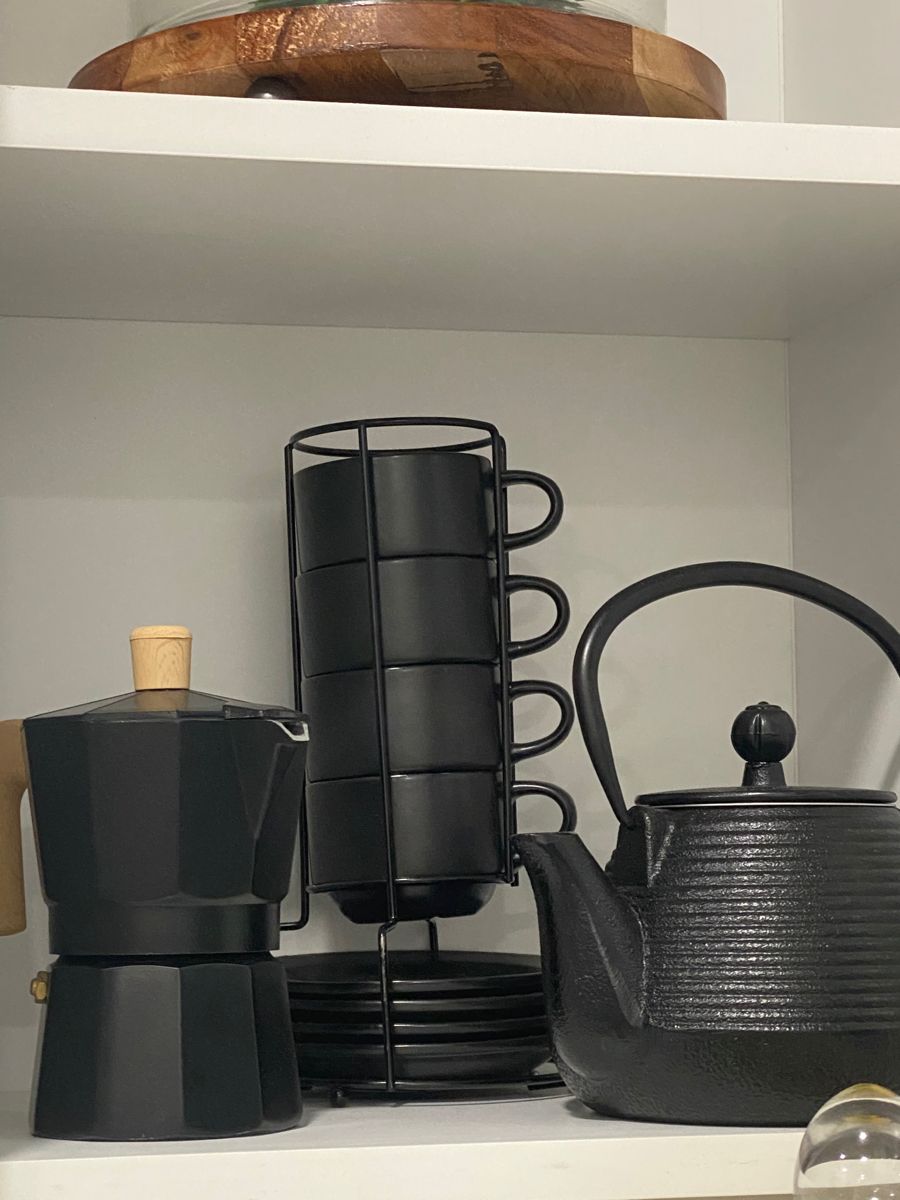 Black Moka Pot Setup, Black Coffee Maker Decor, Kettle Black Cafe, Black Coffee Maker Setup, Black Moka Pot Kitchen, Black Moka Pot On Countertop, Black Moka Pot On Stove