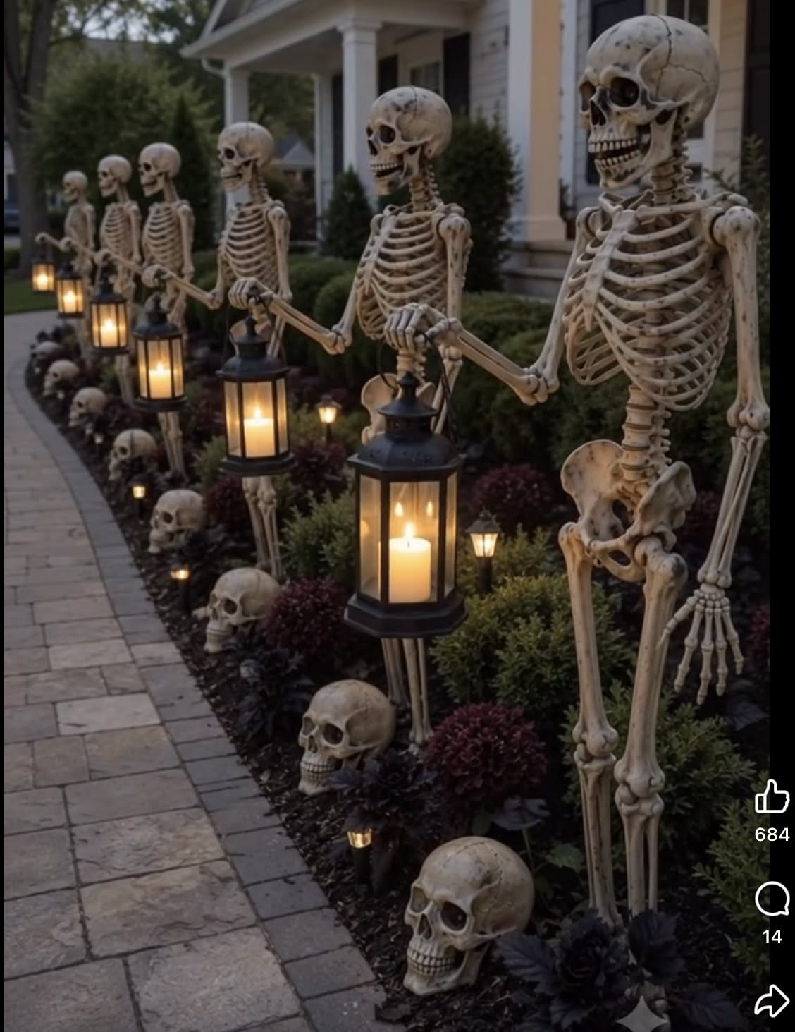 Scary Halloween Decor Ideas, Halloween Themed Decor, Halloween Decorations Exterior, Halloween Yard Theme Ideas, Outdoor Skeleton Ideas