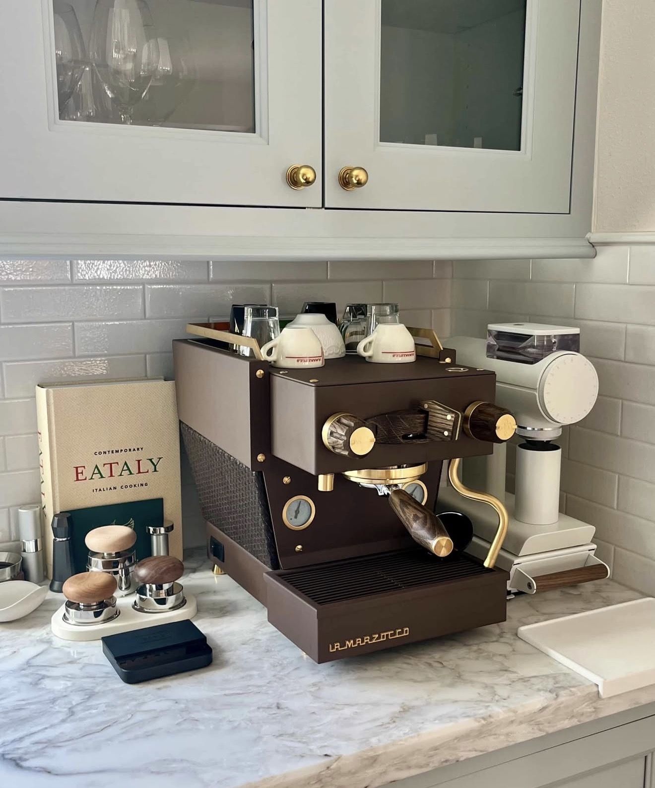 Espresso Machine for a Home Coffee Bar