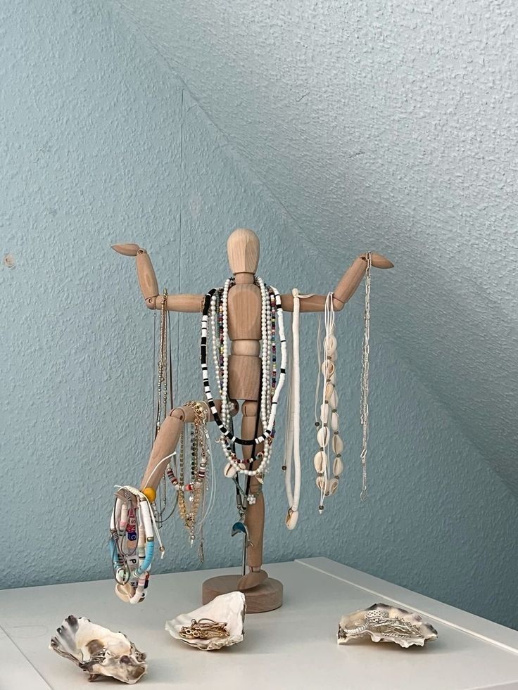 Ways To Store Necklaces, Cool Jewelry Holder, Accessory Wall, Creative Ways To Hang Necklaces, Collar Organizer, Coastal Jewelry Holder