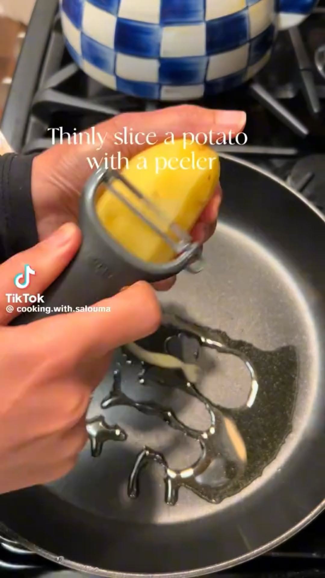 Automatic Pot Stirrer for Hands-Free Cooking
