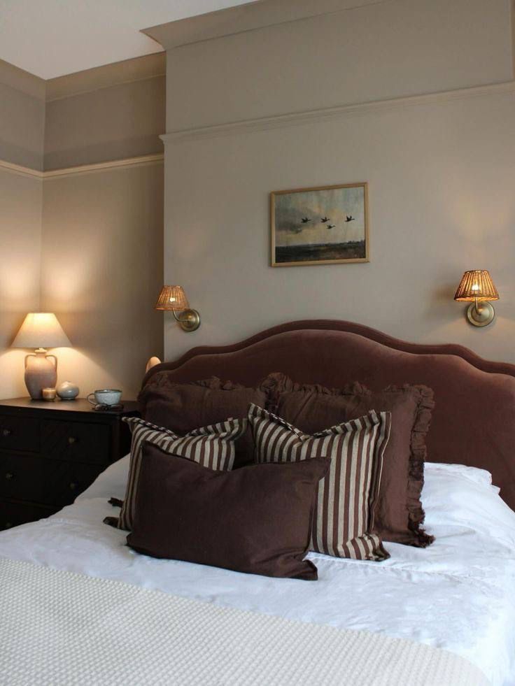 Bedside Table Lamp Set for a Cozy Bedroom