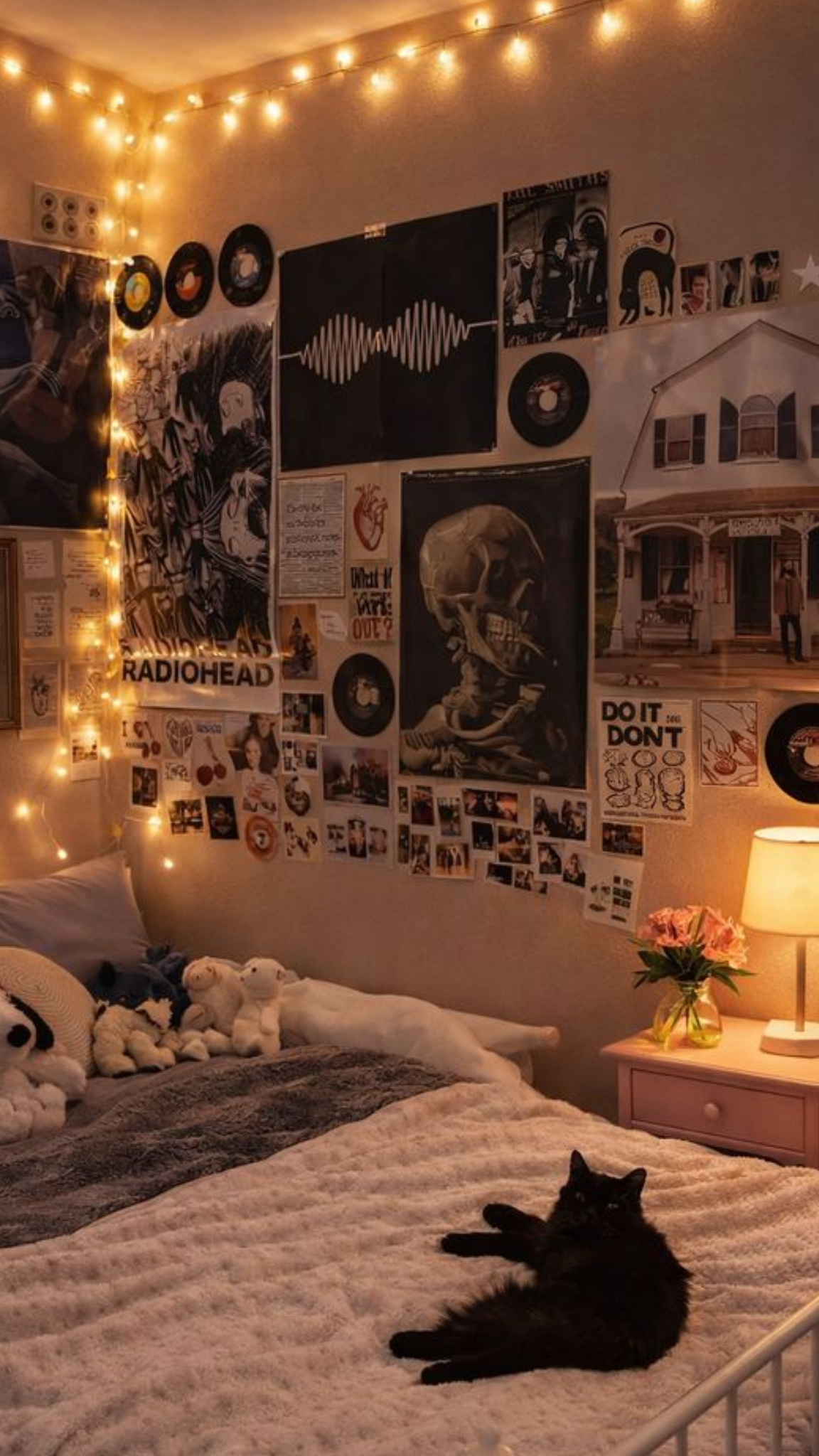 Room Ideas Pictures, Cool Room Decor For Teens, Bedroom Inspo Maximalist, Collage Bedroom Wall, Room Decor Small Bedroom, Apartments Aesthetic