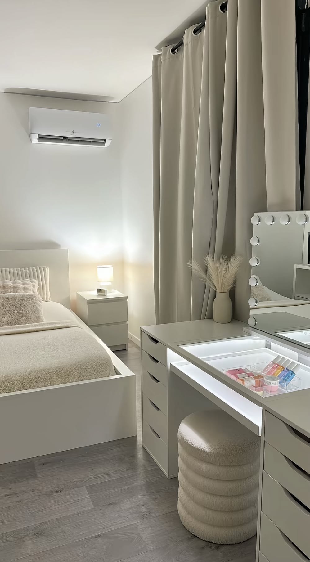 Chill Room, Room Inspiration Bedroom, Bedroom Inspo, New Room, Dream Room, Bedroom Makeover, Room Inspo, Room Makeover, Room Inspiration