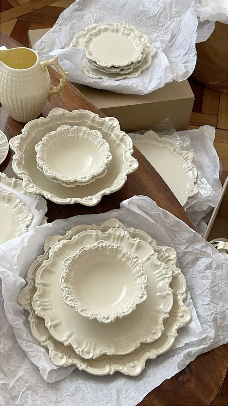 White Dinnerware Set for an Elegant Table Setting